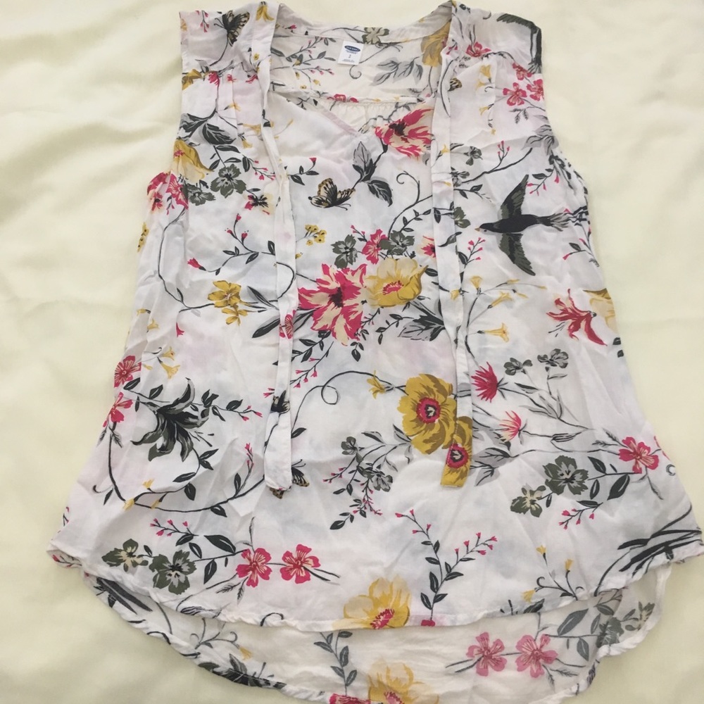 ⚡3 for $20⚡Floral Tank with Tie Detail